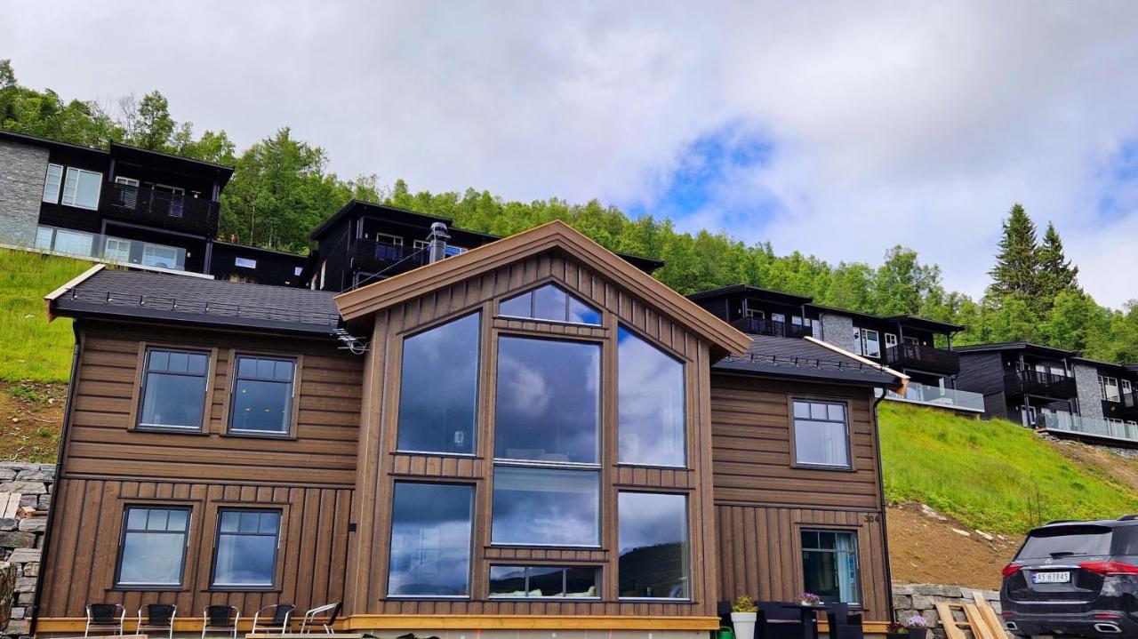 Mlodge - The Mountain Lodge Sogndal Exterior foto